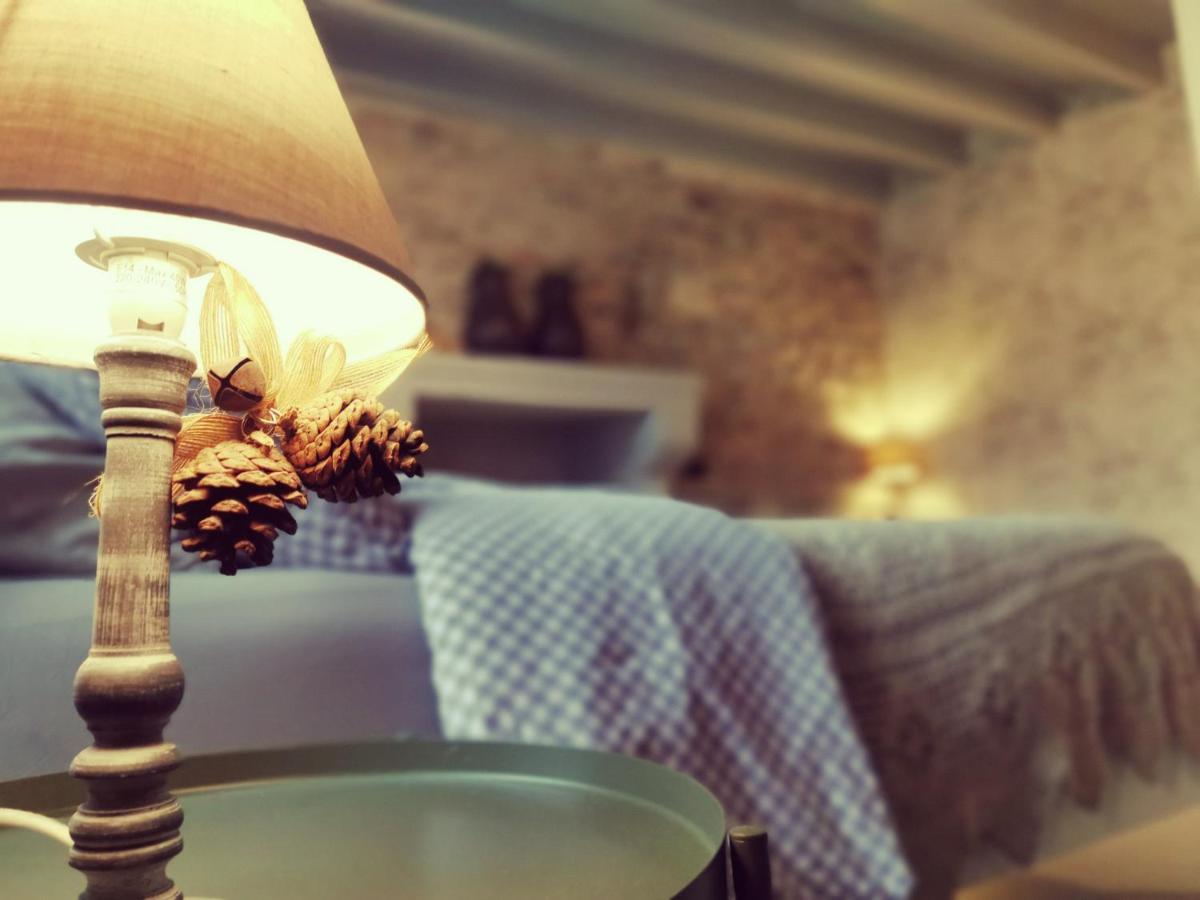 Bed and Breakfast Domaine La Pomme De Pin Louroux-de-Beaune Exterior foto