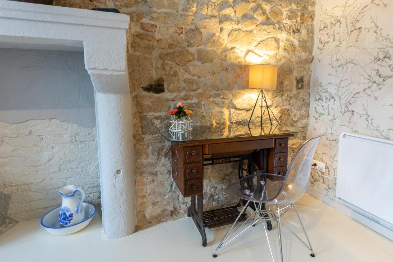 Bed and Breakfast Domaine La Pomme De Pin Louroux-de-Beaune Exterior foto